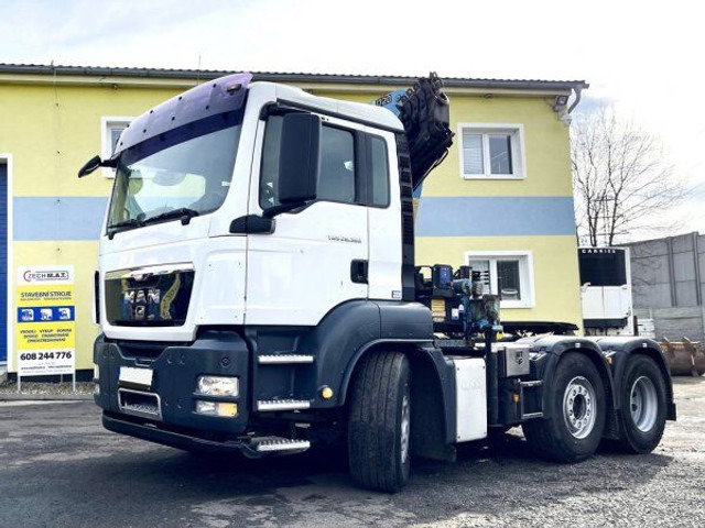 MAN 6x2 TGA 26.360 +17m HMF - Tractor unit: picture 1 MAN 6x2 TGA 26.360 +17m HMF - Tractor unit: picture 1