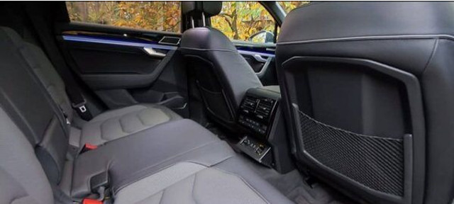 Car Volkswagen Touareg 3.0 TDi R-line 4-motion: picture 6