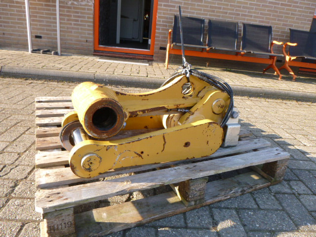 New Frame/ Chassis for Wheel excavator CAT M318/M320/M322: picture 7