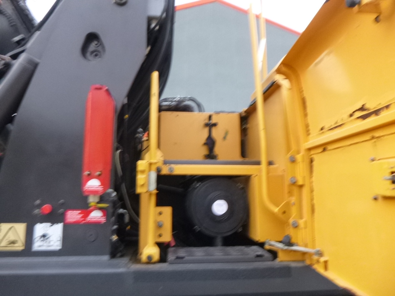 Wheel excavator VOLVO EW210D: picture 23