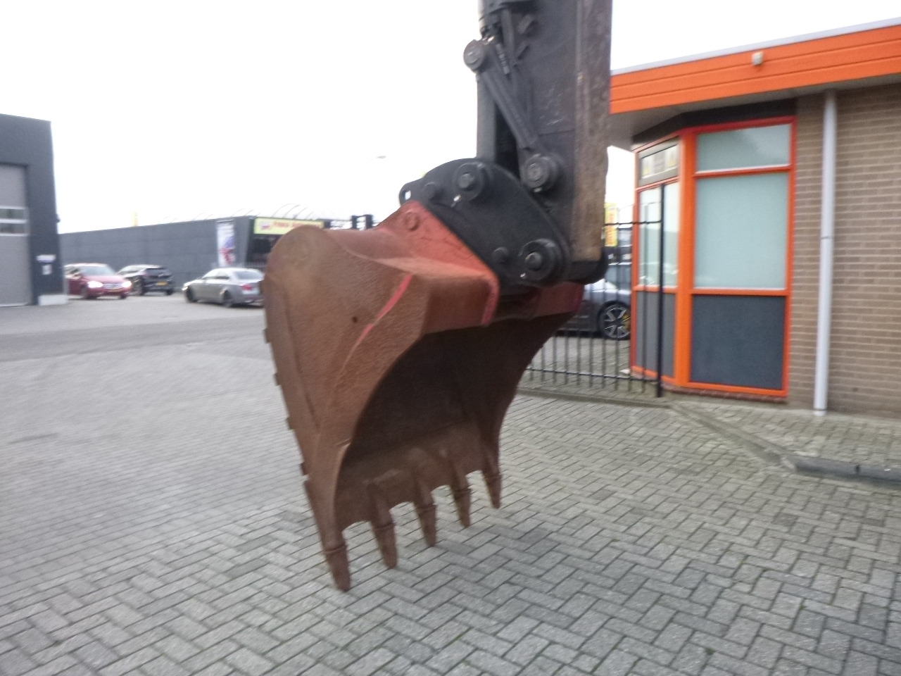 Wheel excavator VOLVO EW210D: picture 17