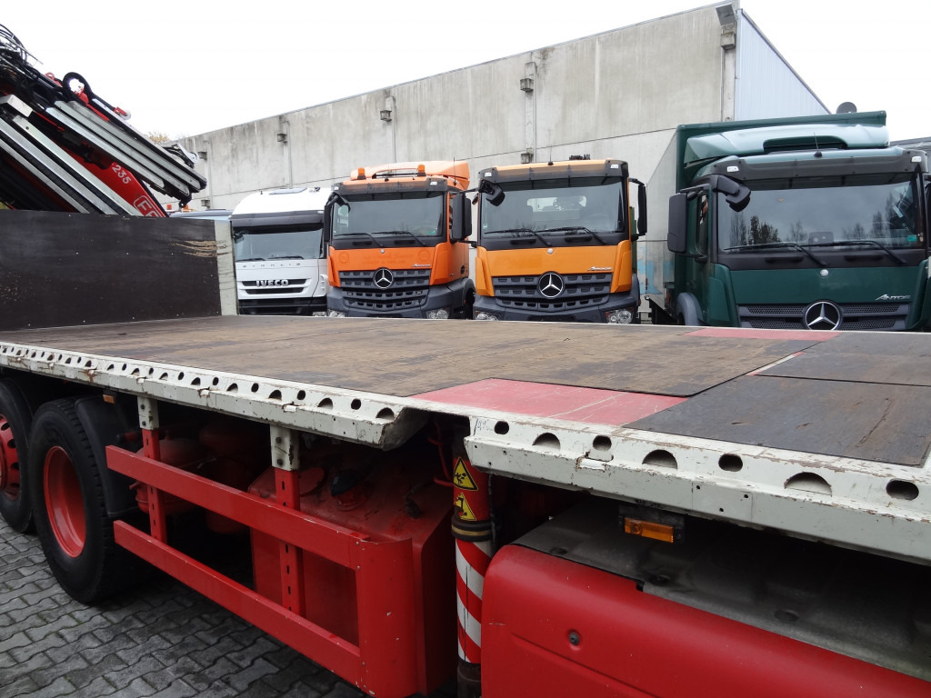 Dropside/ Flatbed truck, Crane truck Daf XF440 6X2 Fassi 235 mit Jib bis 24.50 Meter: picture 12