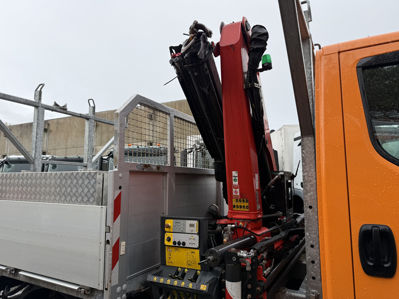 Iveco Daily 55S18W 4X4 Palfinger PK 7.501 - Dropside/ Flatbed truck, Crane truck: picture 3 Iveco Daily 55S18W 4X4 Palfinger PK 7.501 - Dropside/ Flatbed truck, Crane truck: picture 3