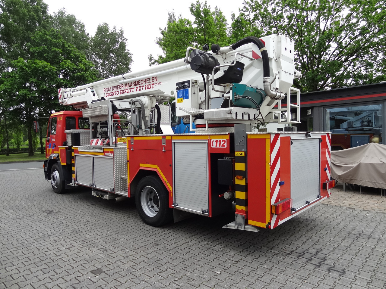 Lease a MAN L2000 18.284 Feuerwehr Bronto Skylift 27 Meter MAN L2000 18.284 Feuerwehr Bronto Skylift 27 Meter: picture 12