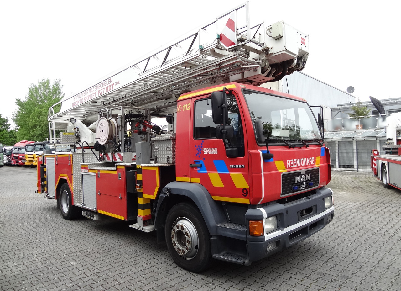 Lease a MAN L2000 18.284 Feuerwehr Bronto Skylift 27 Meter MAN L2000 18.284 Feuerwehr Bronto Skylift 27 Meter: picture 9