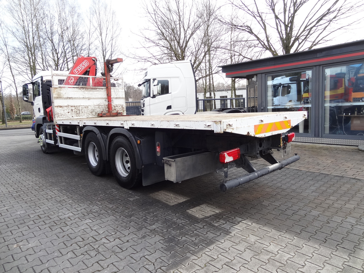 Crane truck, Dropside/ Flatbed truck MAN TGS 26.320 6X4 BB mit Kran Fassi F175: picture 11