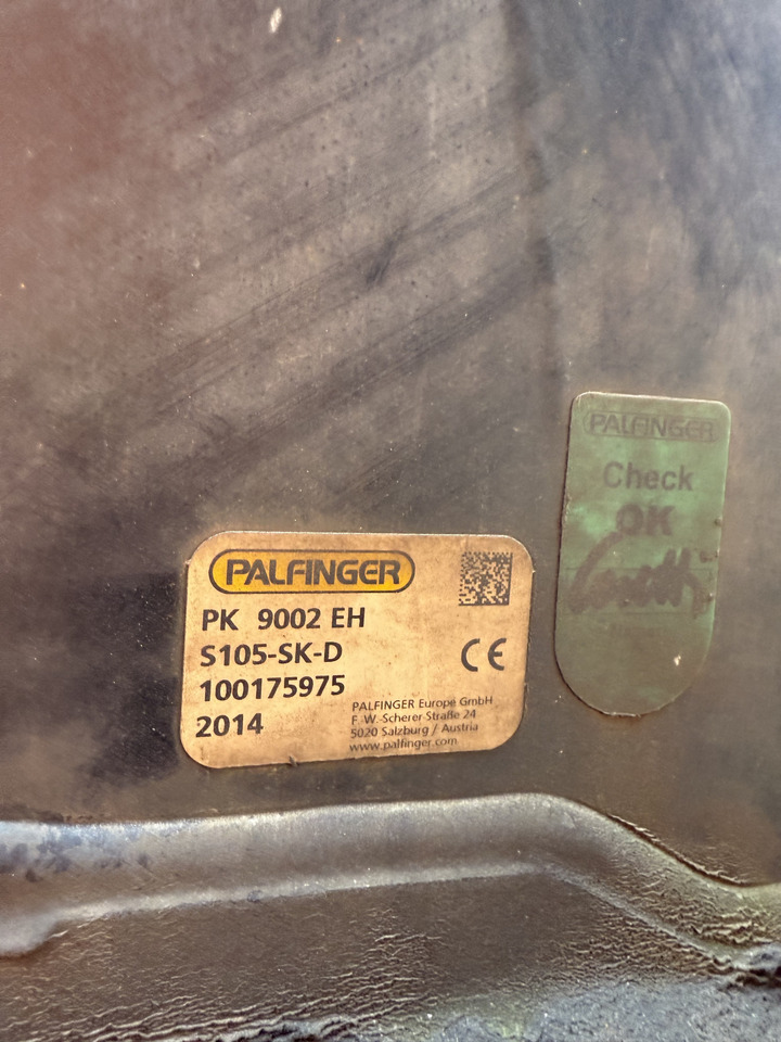 Mercedes-Benz Actros 1827 Kran Palfinger PK 9002 - Crane truck, Curtainsider truck: picture 5 Mercedes-Benz Actros 1827 Kran Palfinger PK 9002 - Crane truck, Curtainsider truck: picture 5