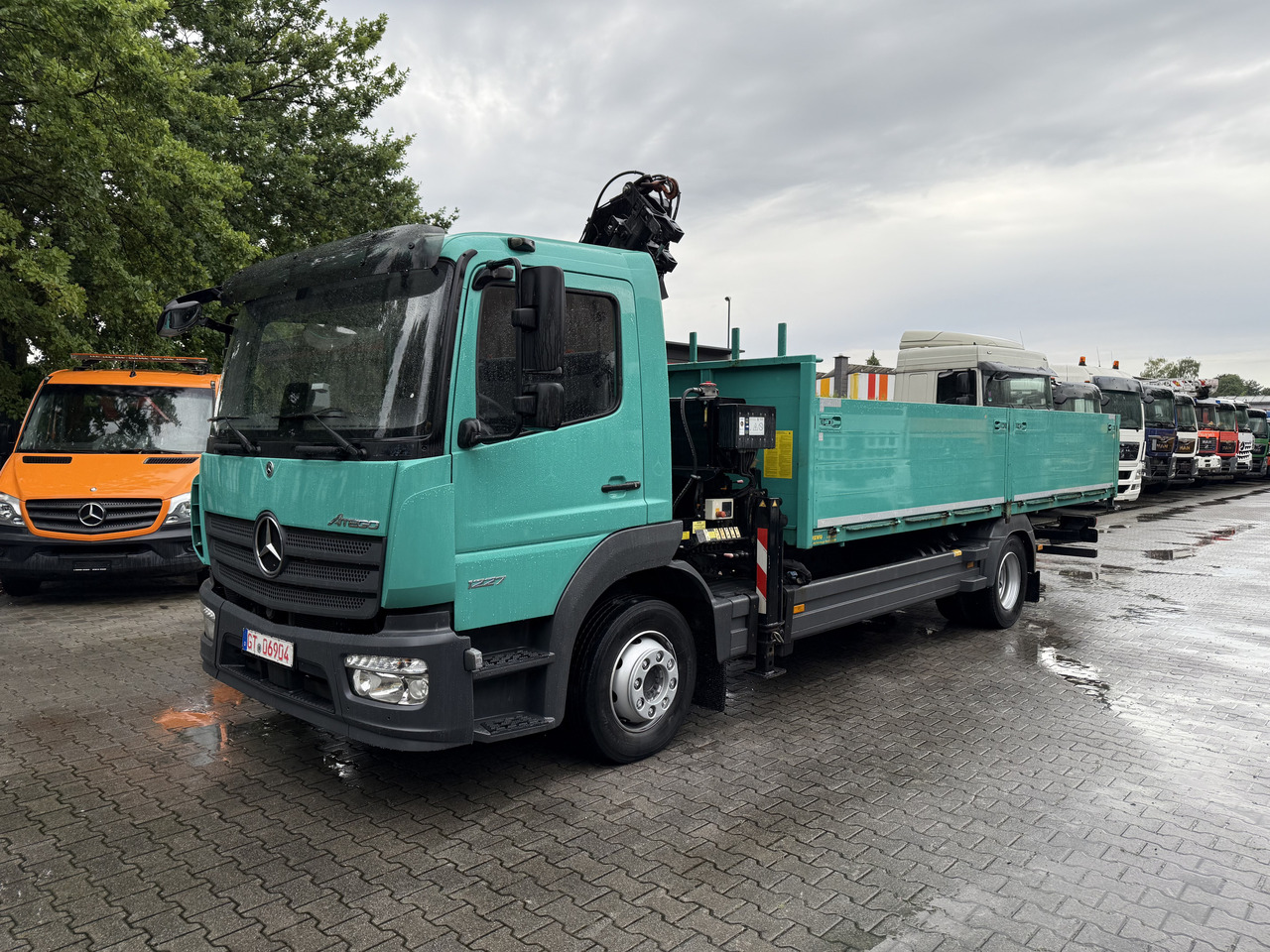 Mercedes-Benz Atego 1227 Kran MKG 96 - Dropside/ Flatbed truck, Crane truck: picture 1 Mercedes-Benz Atego 1227 Kran MKG 96 - Dropside/ Flatbed truck, Crane truck: picture 1