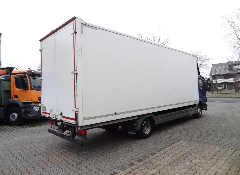 Mercedes-Benz Atego 822 - Box truck: picture 4 Mercedes-Benz Atego 822 - Box truck: picture 4