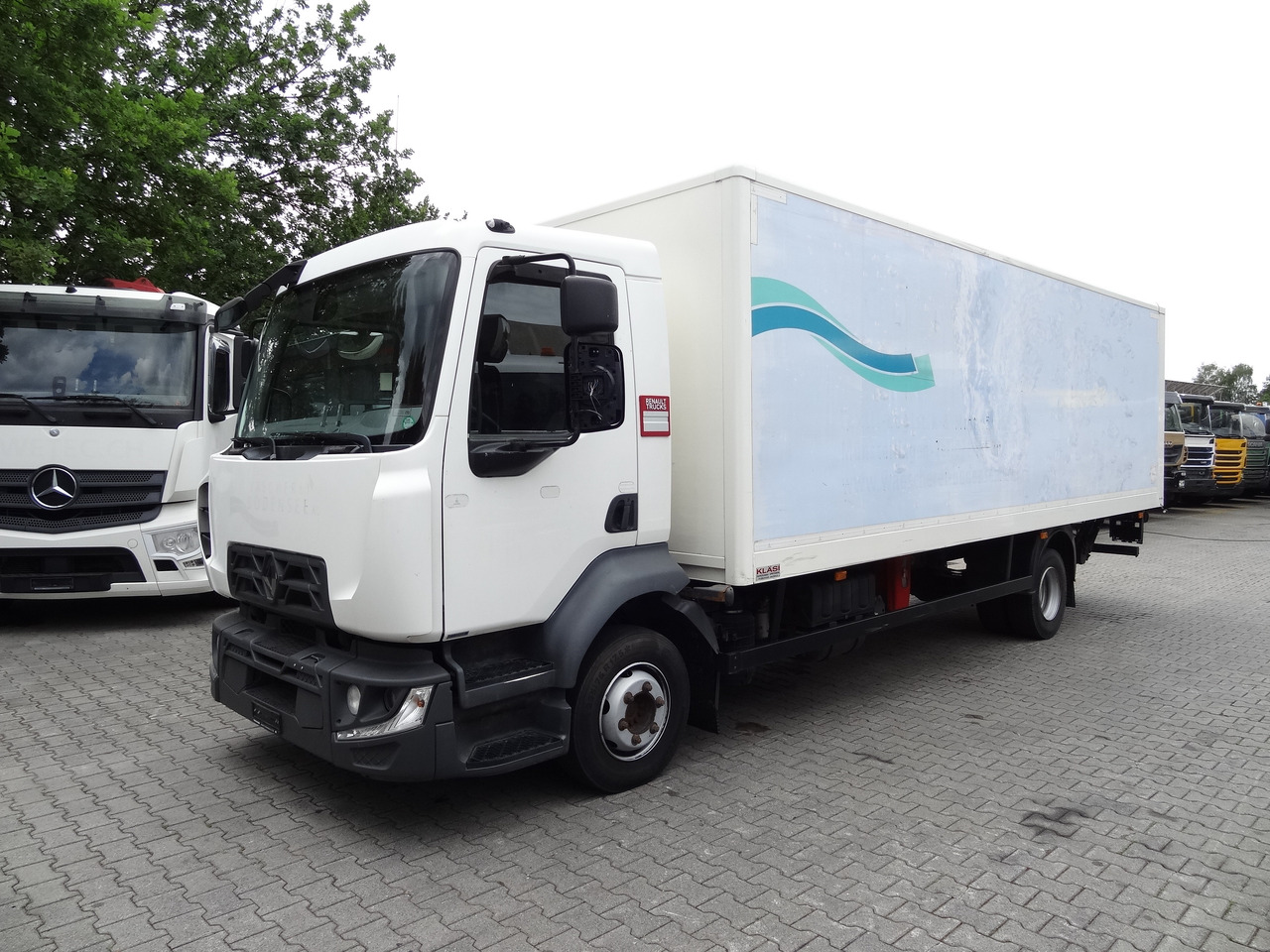 Box truck Renault D10.210 7m Koffer: picture 8 Box truck Renault D10.210 7m Koffer: picture 8