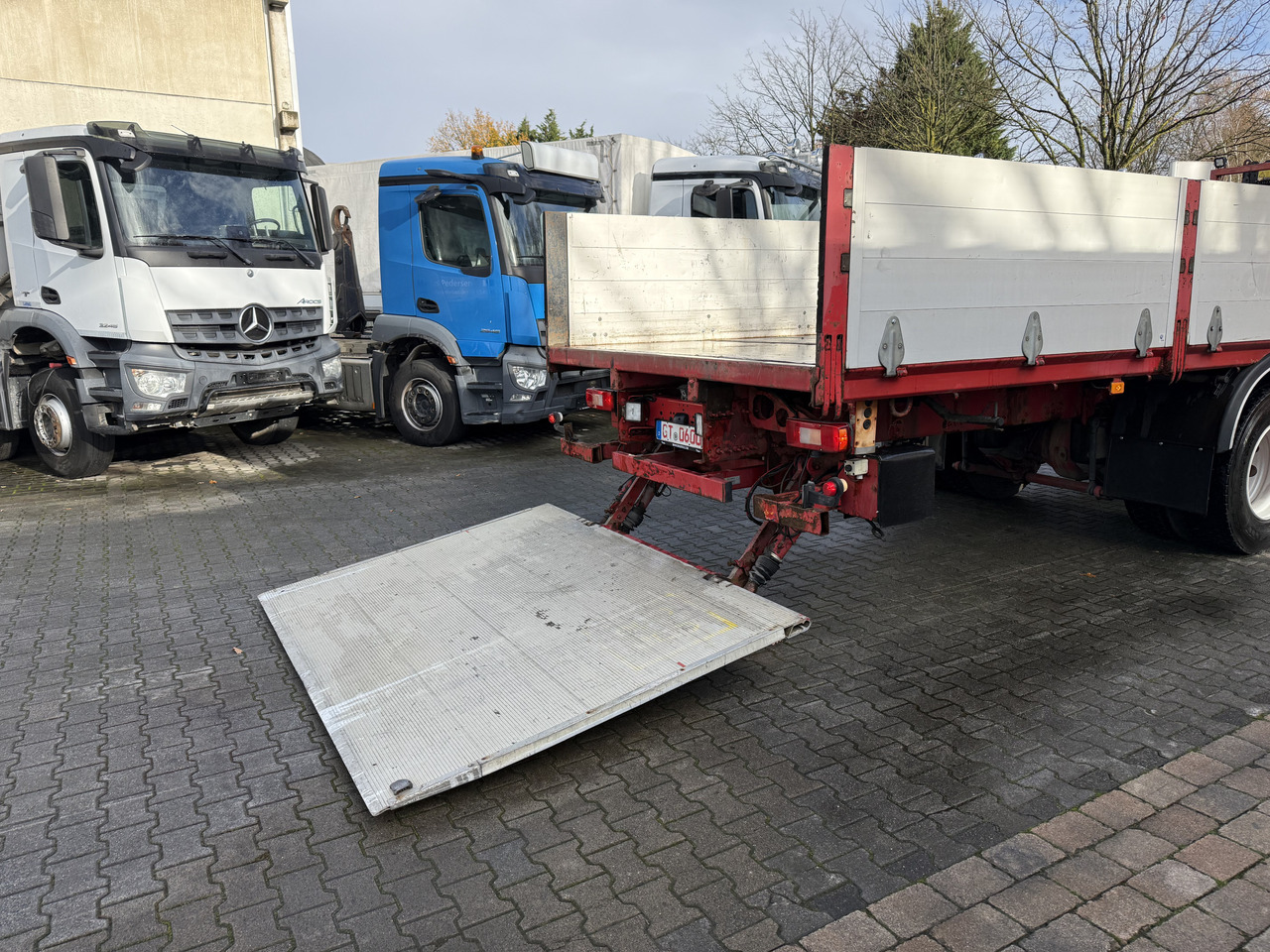 Volvo FM330 Kran Effer 165 bis 20 Meter - Crane truck, Dropside/ Flatbed truck: picture 2 Volvo FM330 Kran Effer 165 bis 20 Meter - Crane truck, Dropside/ Flatbed truck: picture 2