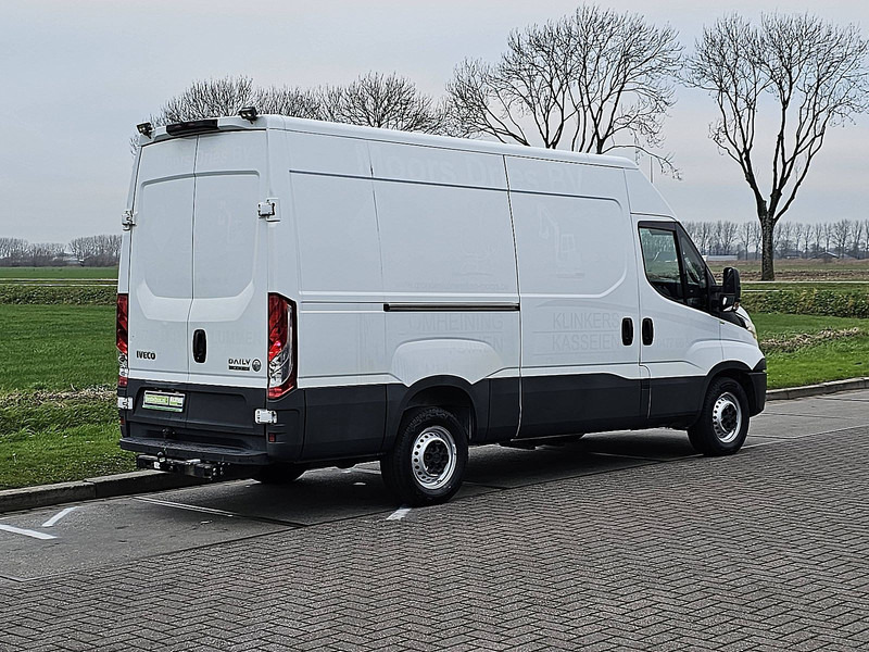 Iveco Daily 35S21 3.0Ltr 2xZijdeur AC! - Panel van: picture 3 Iveco Daily 35S21 3.0Ltr 2xZijdeur AC! - Panel van: picture 3