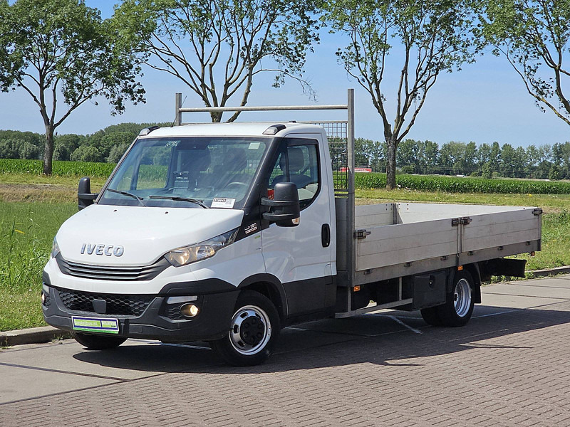 Iveco Daily 40C18 3.0 ac aut. EURO6 - Flatbed van: picture 2 Iveco Daily 40C18 3.0 ac aut. EURO6 - Flatbed van: picture 2