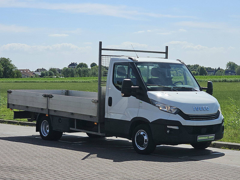 Iveco Daily 40C18 3.0 ac aut. EURO6 - Flatbed van: picture 5 Iveco Daily 40C18 3.0 ac aut. EURO6 - Flatbed van: picture 5
