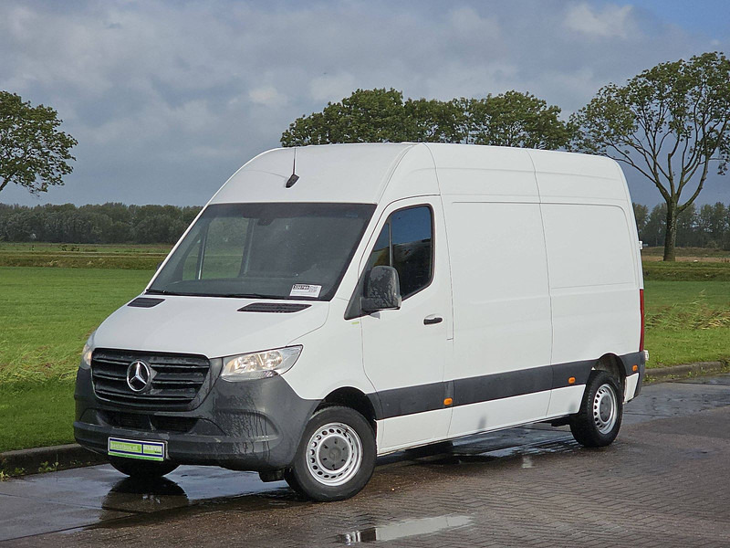 Mercedes-Benz Sprinter 311 CDI L2H2 - Panel van: picture 2 Mercedes-Benz Sprinter 311 CDI L2H2 - Panel van: picture 2