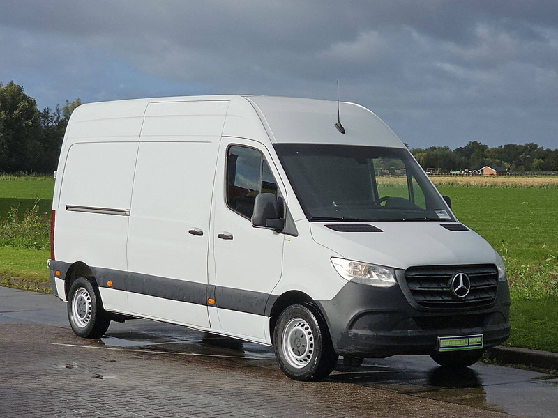 Mercedes-Benz Sprinter 311 CDI L2H2 - Panel van: picture 5 Mercedes-Benz Sprinter 311 CDI L2H2 - Panel van: picture 5