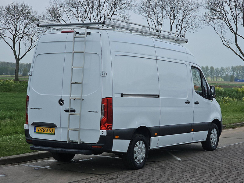 Mercedes-Benz Sprinter 315 CDI L2H2 - Small van: picture 3 Mercedes-Benz Sprinter 315 CDI L2H2 - Small van: picture 3