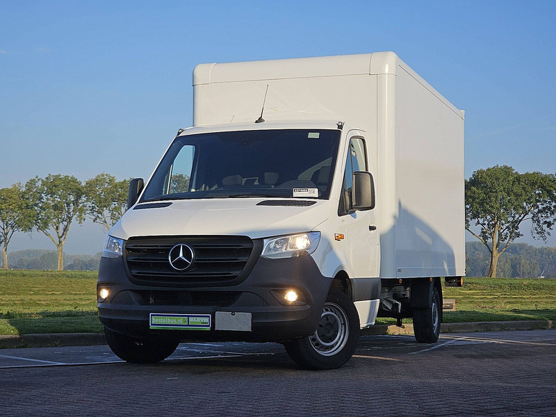 Mercedes-Benz Sprinter 317 Bakwagen Laadklep! - Box van: picture 1 Mercedes-Benz Sprinter 317 Bakwagen Laadklep! - Box van: picture 1