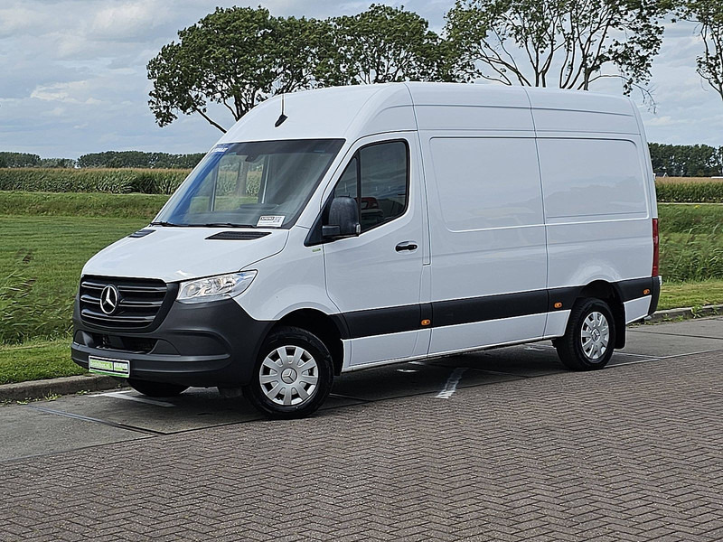 Mercedes-Benz Sprinter 317 L2H2 3.5T-Trekhaak! - Panel van: picture 2 Mercedes-Benz Sprinter 317 L2H2 3.5T-Trekhaak! - Panel van: picture 2
