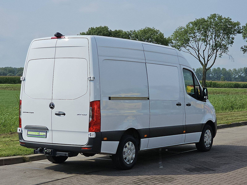 Mercedes-Benz Sprinter 317 L2H2 3.5t-Trekhaak! - Panel van: picture 3 Mercedes-Benz Sprinter 317 L2H2 3.5t-Trekhaak! - Panel van: picture 3