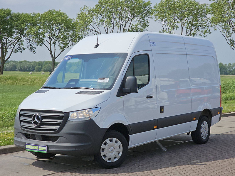 Mercedes-Benz Sprinter 317 L2H2 Koelwagen D/N! - Refrigerated van: picture 2 Mercedes-Benz Sprinter 317 L2H2 Koelwagen D/N! - Refrigerated van: picture 2