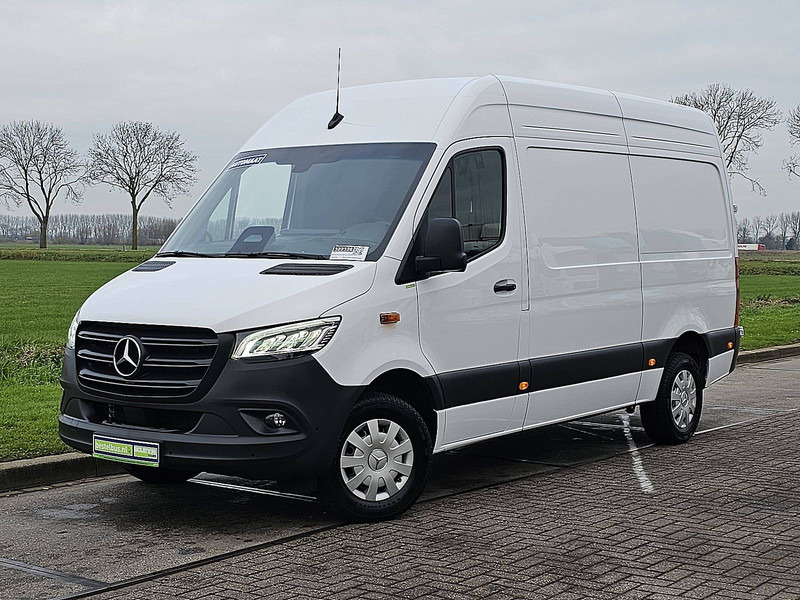 Mercedes-Benz Sprinter 317 L2H2 LED Mbux 10 - Panel van: picture 2 Mercedes-Benz Sprinter 317 L2H2 LED Mbux 10 - Panel van: picture 2