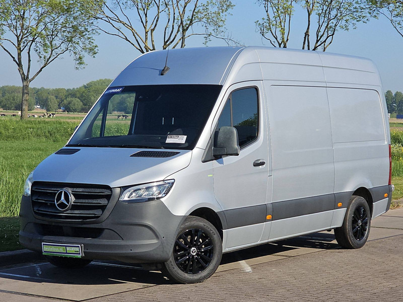 Mercedes-Benz Sprinter 319 L2H2 3.0Ltr V6 LED! - Panel van: picture 2 Mercedes-Benz Sprinter 319 L2H2 3.0Ltr V6 LED! - Panel van: picture 2