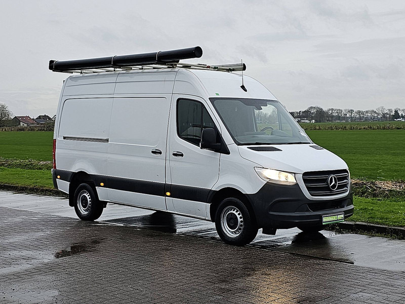 Mercedes-Benz Sprinter 319 L2H2 3.5T-Trekhaak! - Panel van: picture 5 Mercedes-Benz Sprinter 319 L2H2 3.5T-Trekhaak! - Panel van: picture 5
