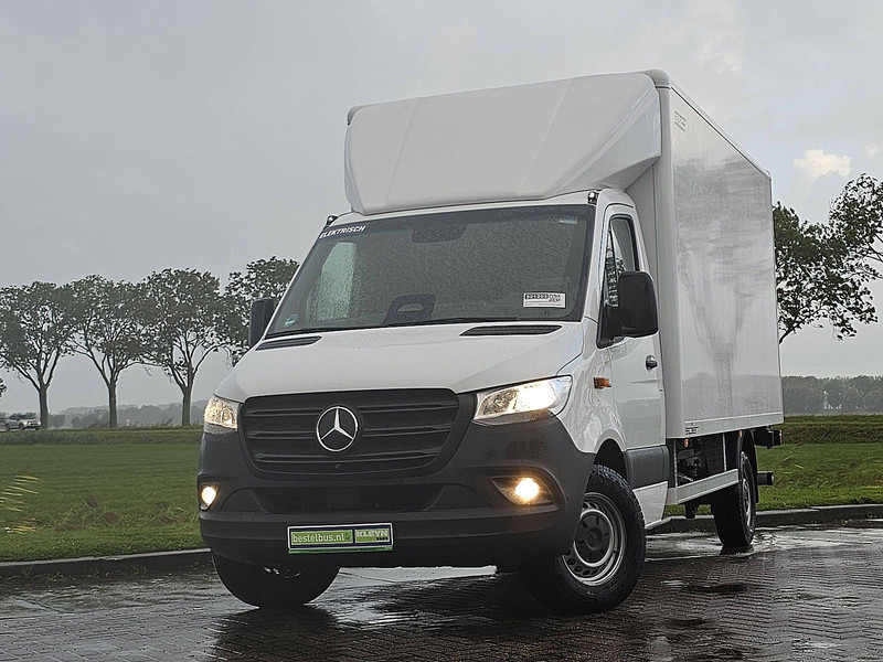 Mercedes-Benz eSprinter Bakwagen Laadklep! - Box van, Electric van: picture 1 Mercedes-Benz eSprinter Bakwagen Laadklep! - Box van, Electric van: picture 1