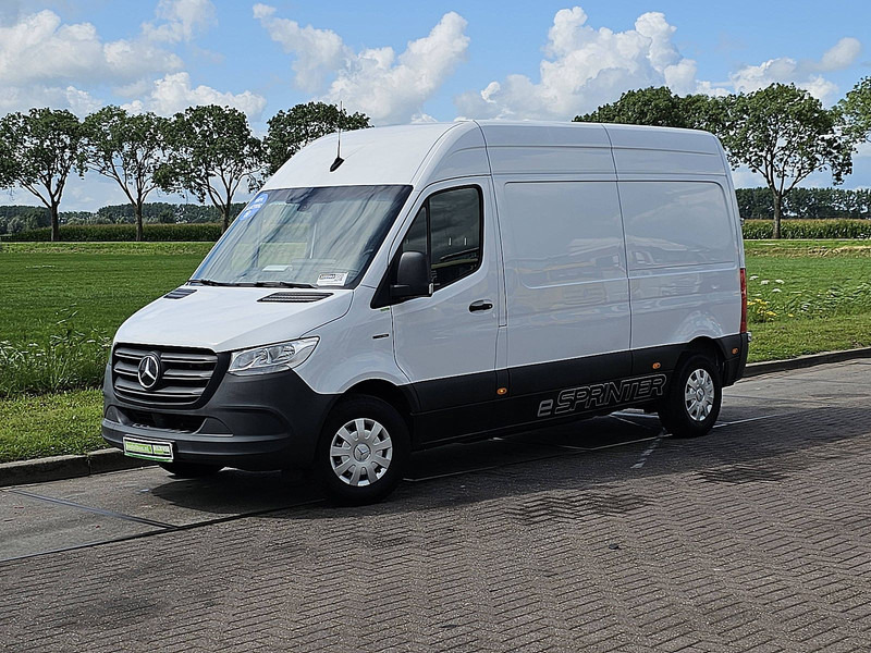 Mercedes-Benz eSprinter L2H2 41kWh Automaat! - Panel van, Electric van: picture 2 Mercedes-Benz eSprinter L2H2 41kWh Automaat! - Panel van, Electric van: picture 2