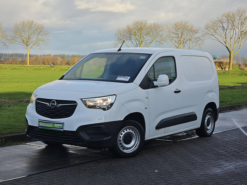 Opel Combo 1.6 Navi Euro6 NAP - Box van: picture 2 Opel Combo 1.6 Navi Euro6 NAP - Box van: picture 2