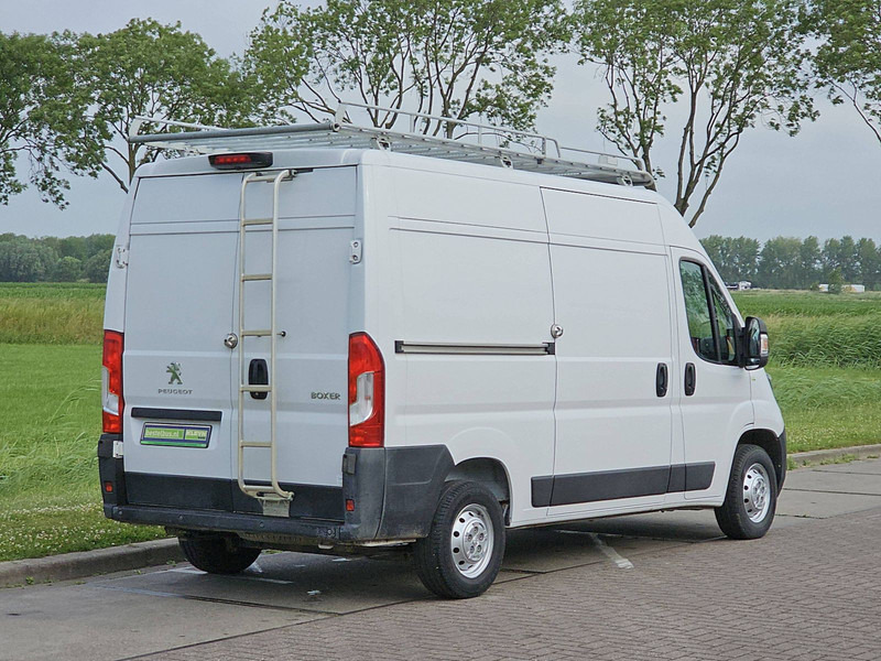 Peugeot Boxer 2.2 BHDI 140 L2H2 - Panel van: picture 3 Peugeot Boxer 2.2 BHDI 140 L2H2 - Panel van: picture 3