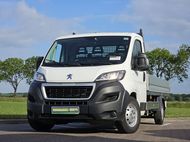 Peugeot Boxer 335 - Flatbed van: picture 1 Peugeot Boxer 335 - Flatbed van: picture 1