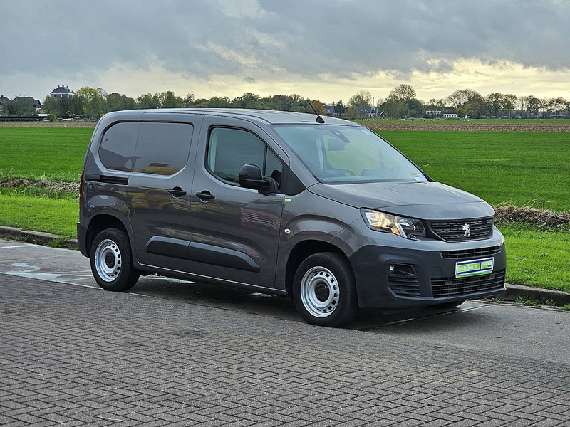 Peugeot Partner 1.5 L1H1 Navi Euro6 AC! - Box van: picture 5 Peugeot Partner 1.5 L1H1 Navi Euro6 AC! - Box van: picture 5