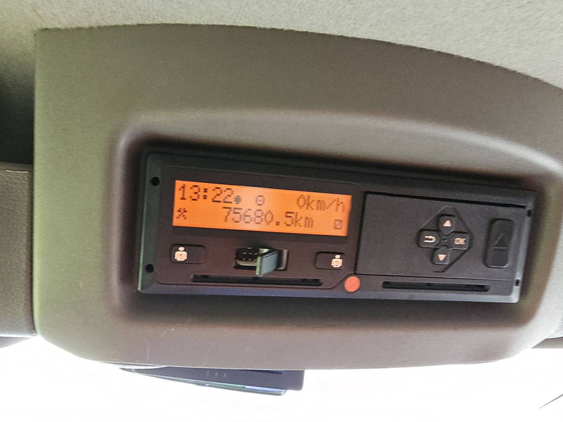 Lease a Renault Master 2.3 DCI 165 BE 3500+ Renault Master 2.3 DCI 165 BE 3500+: picture 9