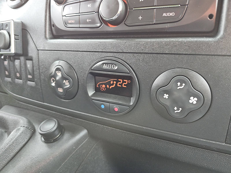 Lease a Renault Master 2.3 DCI 165 BE 3500+ Renault Master 2.3 DCI 165 BE 3500+: picture 10