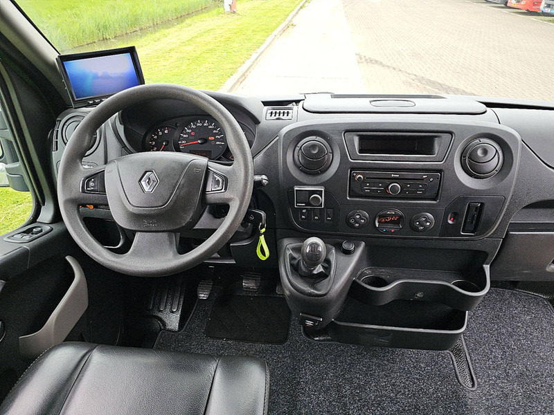 Lease a Renault Master 2.3 DCI 165 BE 3500+ Renault Master 2.3 DCI 165 BE 3500+: picture 8