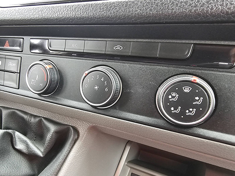 Small van Volkswagen Crafter 30 2.0 L2H1 Trekhaak AC: picture 10