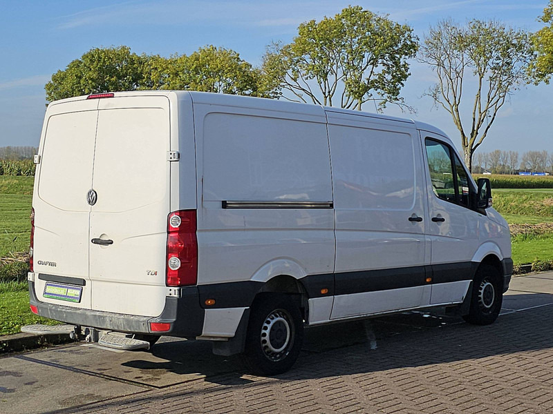 Volkswagen Crafter 35 2.0 L2H1 3.5T-Trekhaak ! - Panel van: picture 3 Volkswagen Crafter 35 2.0 L2H1 3.5T-Trekhaak ! - Panel van: picture 3