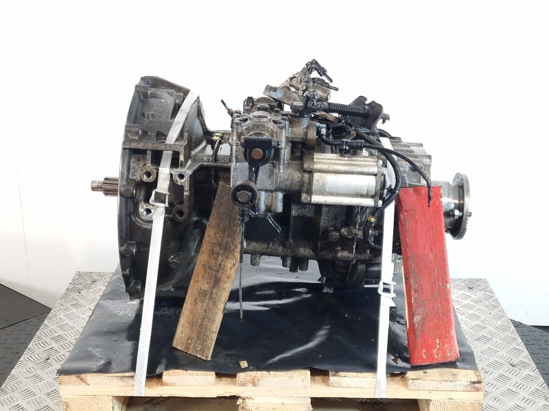 ZF Ecolite 6S800TO / STO8006 Volvo Spec Gearbox - Gearbox: picture 3 ZF Ecolite 6S800TO / STO8006 Volvo Spec Gearbox - Gearbox: picture 3