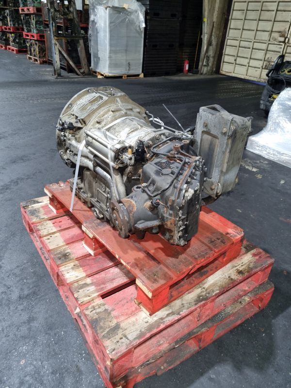 ZF Ecomat 5HP502C Gearbox - Gearbox: picture 4 ZF Ecomat 5HP502C Gearbox - Gearbox: picture 4