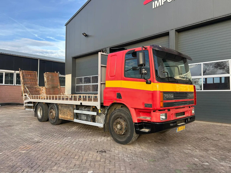 DAF CF75.250 - Autotransporter truck: picture 2 DAF CF75.250 - Autotransporter truck: picture 2
