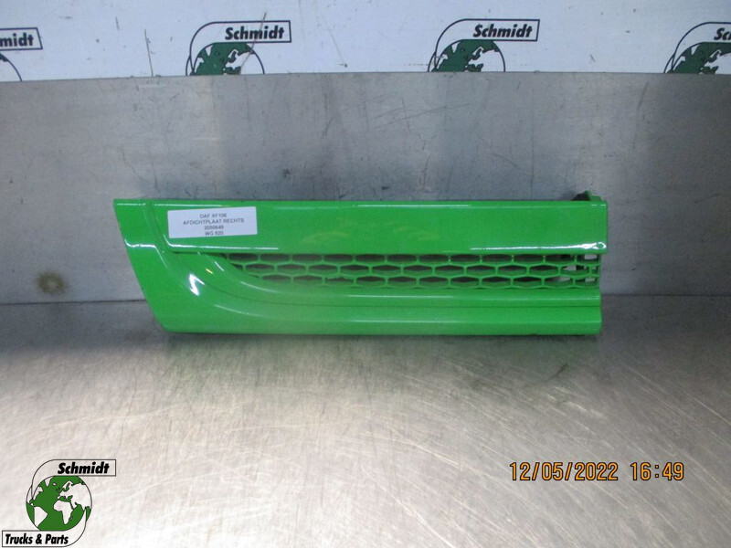 DAF 2050649 // 2050648 // 1825876 GRILL DELEN XF 450 EURO 6 - Grill for Truck: picture 1 DAF 2050649 // 2050648 // 1825876 GRILL DELEN XF 450 EURO 6 - Grill for Truck: picture 1
