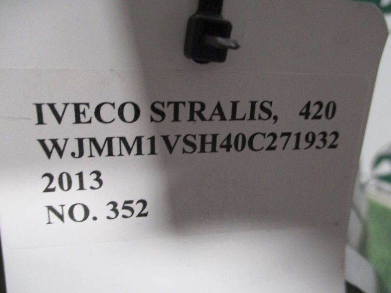 Iveco STRALIS 5801454398 INSTRUMENTENPANEEL HI WAY - Dashboard for Truck: picture 2 Iveco STRALIS 5801454398 INSTRUMENTENPANEEL HI WAY - Dashboard for Truck: picture 2