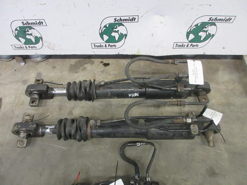 MAN 2X STUUR CILINDER MER WIERDA JOUWRE MODEL 2020 41.460 - Steering for Truck: picture 4 MAN 2X STUUR CILINDER MER WIERDA JOUWRE MODEL 2020 41.460 - Steering for Truck: picture 4
