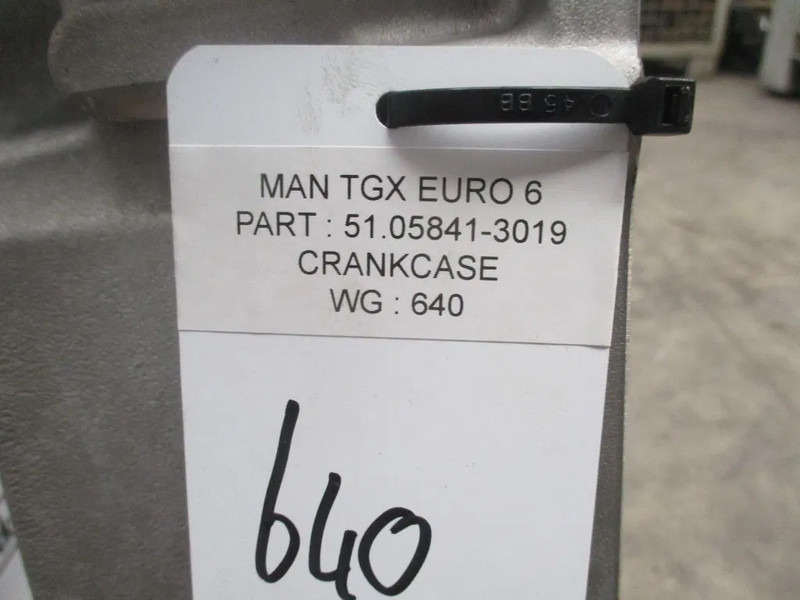 MAN 51.05841-3019 carterpan deel D2676 LF euro 6 - Oil pan for Truck: picture 5 MAN 51.05841-3019 carterpan deel D2676 LF euro 6 - Oil pan for Truck: picture 5