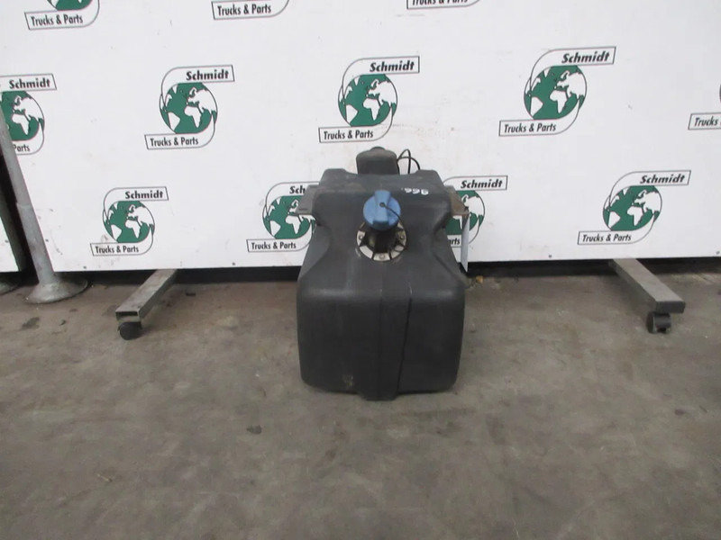 MAN 81.15402-5035 // 81.15400-6113 AD BLUE TANK 60 LITER INHOUD MAN TGS TGX - Fuel tank for Truck: picture 5 MAN 81.15402-5035 // 81.15400-6113 AD BLUE TANK 60 LITER INHOUD MAN TGS TGX - Fuel tank for Truck: picture 5
