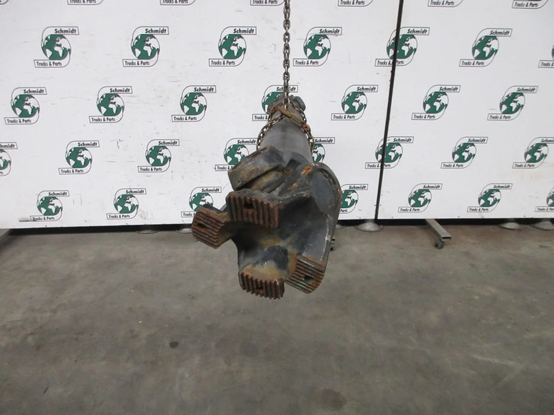 MAN 81.39325-6162 // 81.39324-6070 AANDRIJFAS MAN 26.540 6X6 - Drive shaft for Truck: picture 4 MAN 81.39325-6162 // 81.39324-6070 AANDRIJFAS MAN 26.540 6X6 - Drive shaft for Truck: picture 4