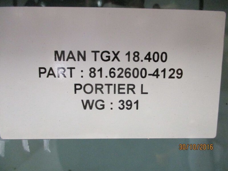 MAN 81.62600-4119 Deur Links TGX TGA - Cab and interior for Truck: picture 3 MAN 81.62600-4119 Deur Links TGX TGA - Cab and interior for Truck: picture 3