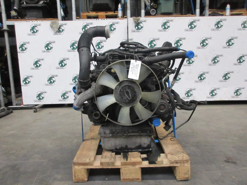Mercedes-Benz A 651 010 51 20 RUILMOTOR MET SCHADEN VOOR EXPORT BENZ 516 EURO 6 - Engine for Truck: picture 2 Mercedes-Benz A 651 010 51 20 RUILMOTOR MET SCHADEN VOOR EXPORT BENZ 516 EURO 6 - Engine for Truck: picture 2